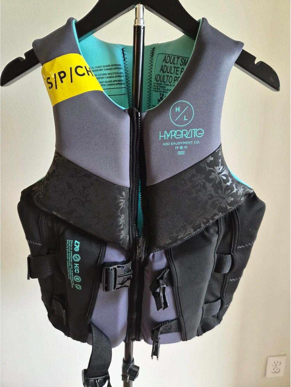 Hyperlite Adult Small Life Jacket Vest - Black and Gray 0083